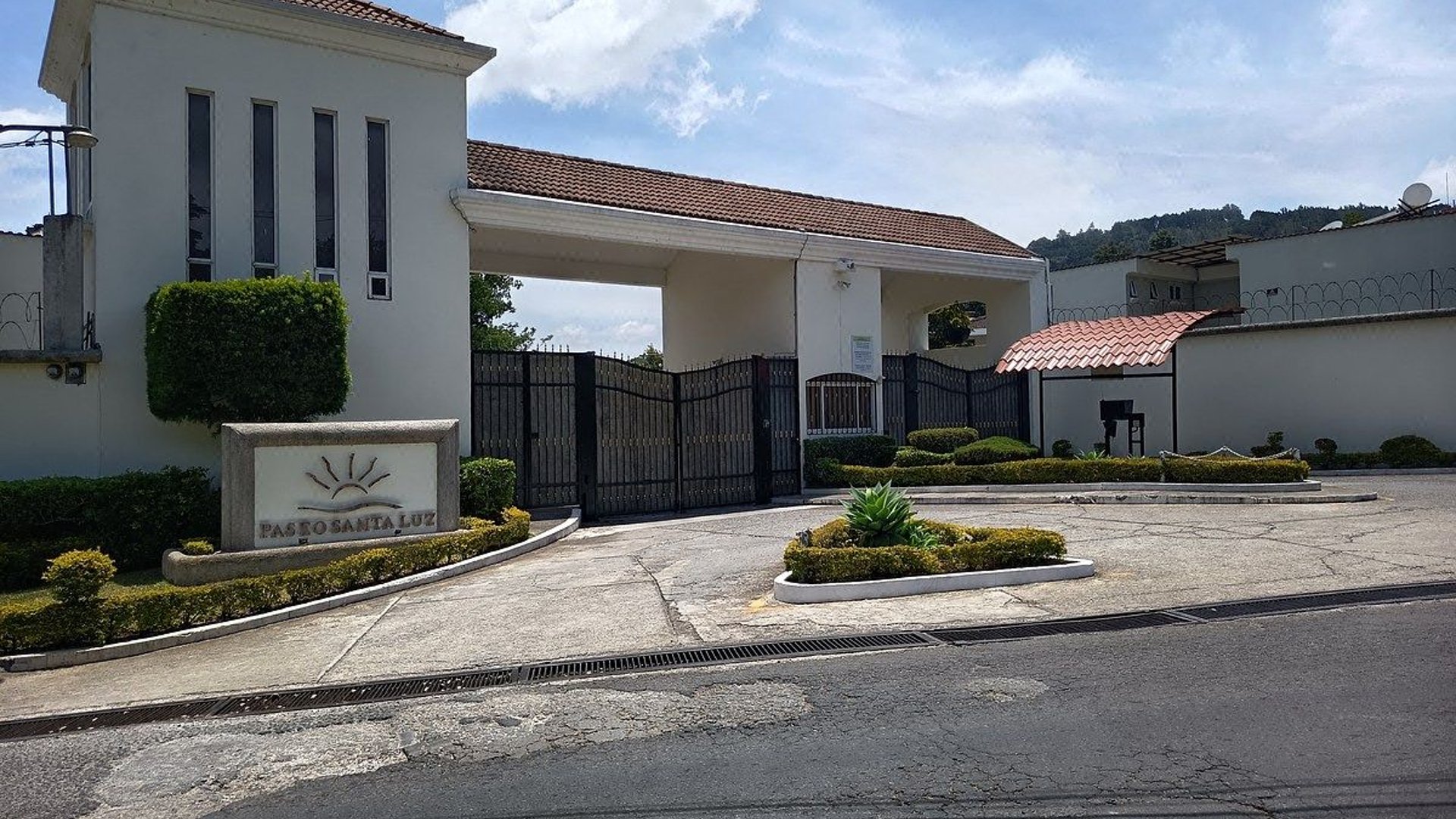 Casa en VENTA en Paseo Santa Luz San José Pinula