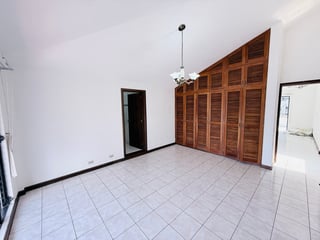 CASA AMPLIA EN RENTA CON JARDIN 4 HAB. / COND. SAN ANTONIO KM. 16.5 CAES - Image 13