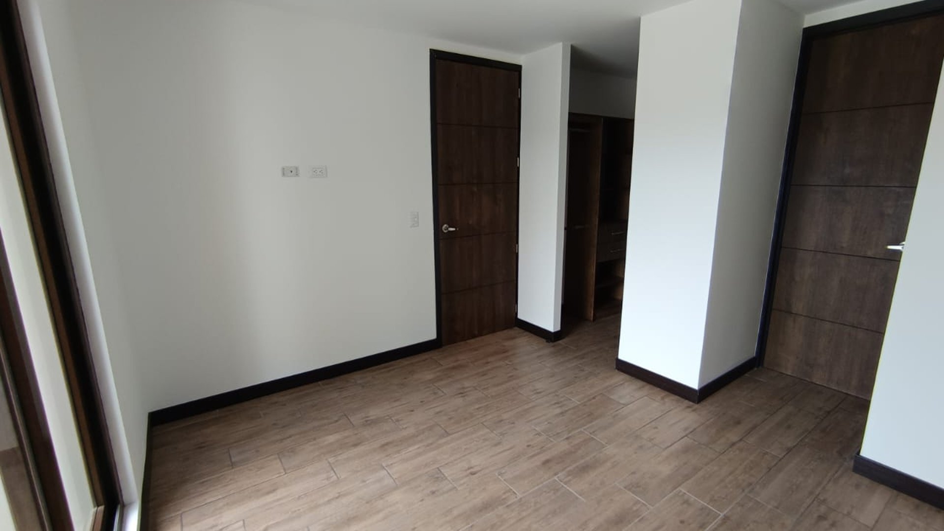 ???? APARTAMENTO EN RENTA – 2 HAB | MARQUÉS DE OAKLAND | ZONA 10 - Miniatura 5