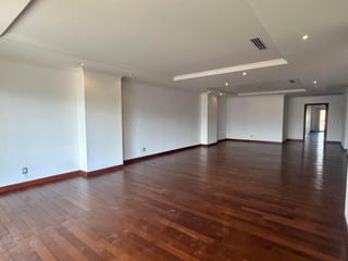 📍 APARTAMENTO EN ALQUILER – EDIFICIO TADEUS | ZONA 14 - 2