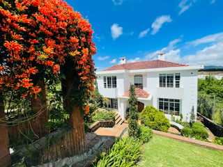 VENTA DE AMPLIA CASA - ALTA VISTA CLUB, SAN JOSÉ PINULA - 3