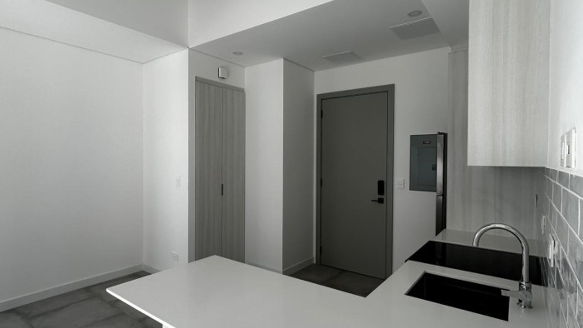 Apartamento en renta en zona 16 - Miniatura 3