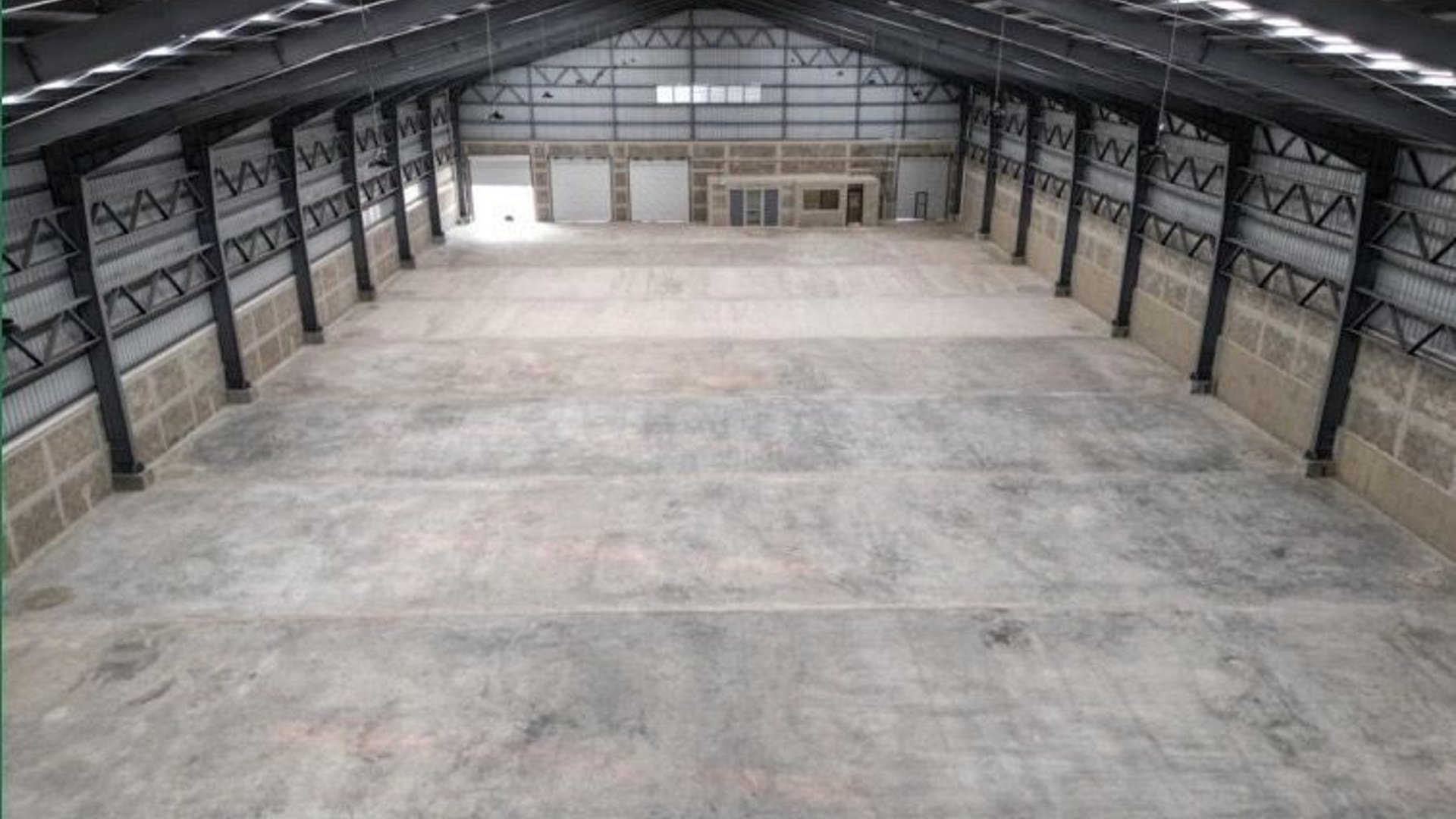 SE RENTAN 2 BODEGAS EN COMPLEJO INDUSTRIAL* *Km.67.5 Escuintla - Miniatura 4