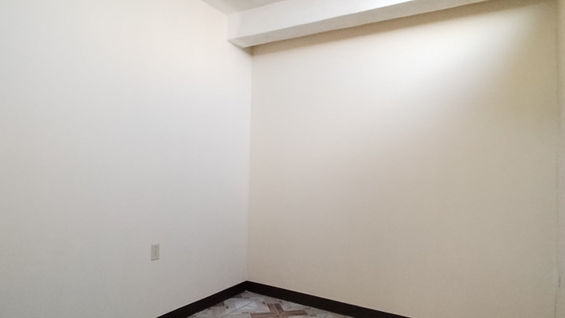 Casa para oficinas en zona 1 - Miniatura 2