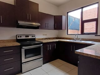 Hermosa Casa De 1 nivel En Venta En Condominio Buenafuente - 2