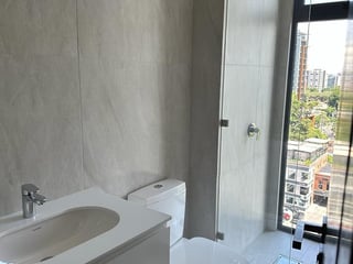 Apartamento en VENTA en Edificio Vasanta zona 10 - Image 6