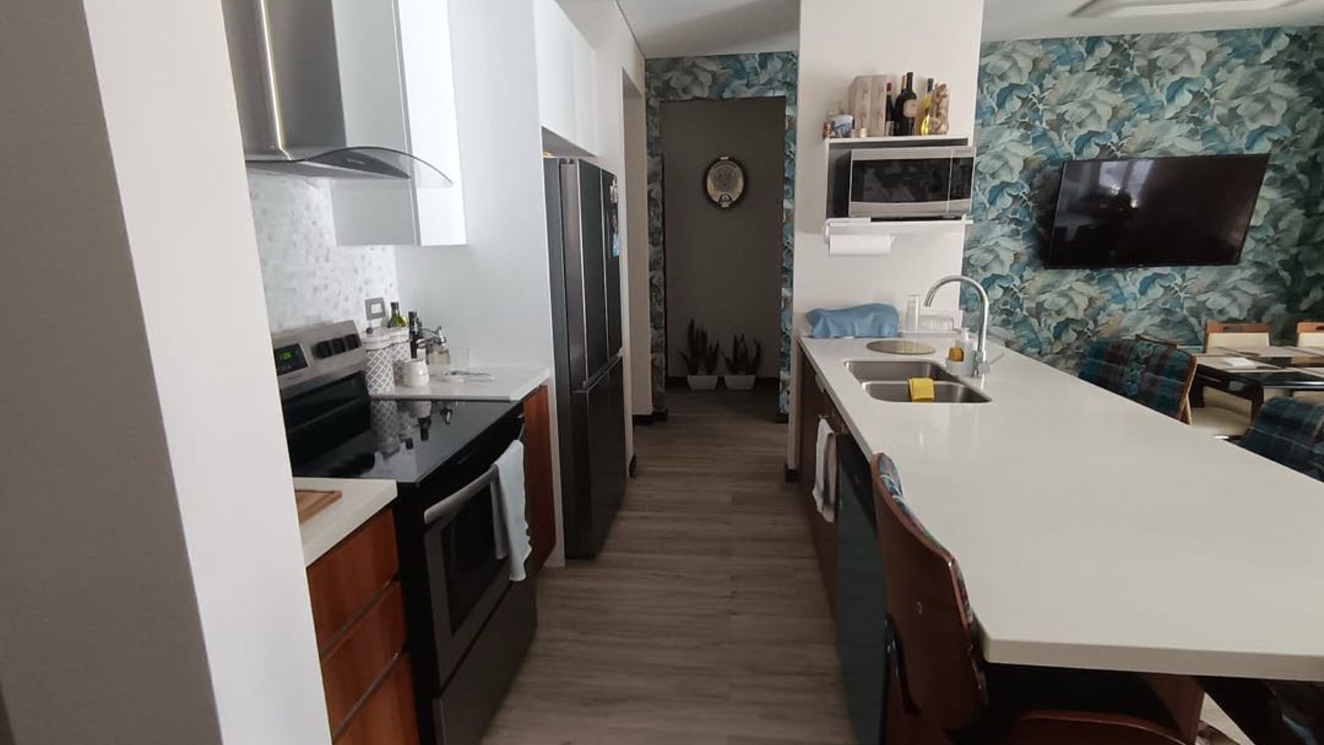 Apartamento Amueblado en Venta Lirios de Cayala Zona 16 - Miniatura 5