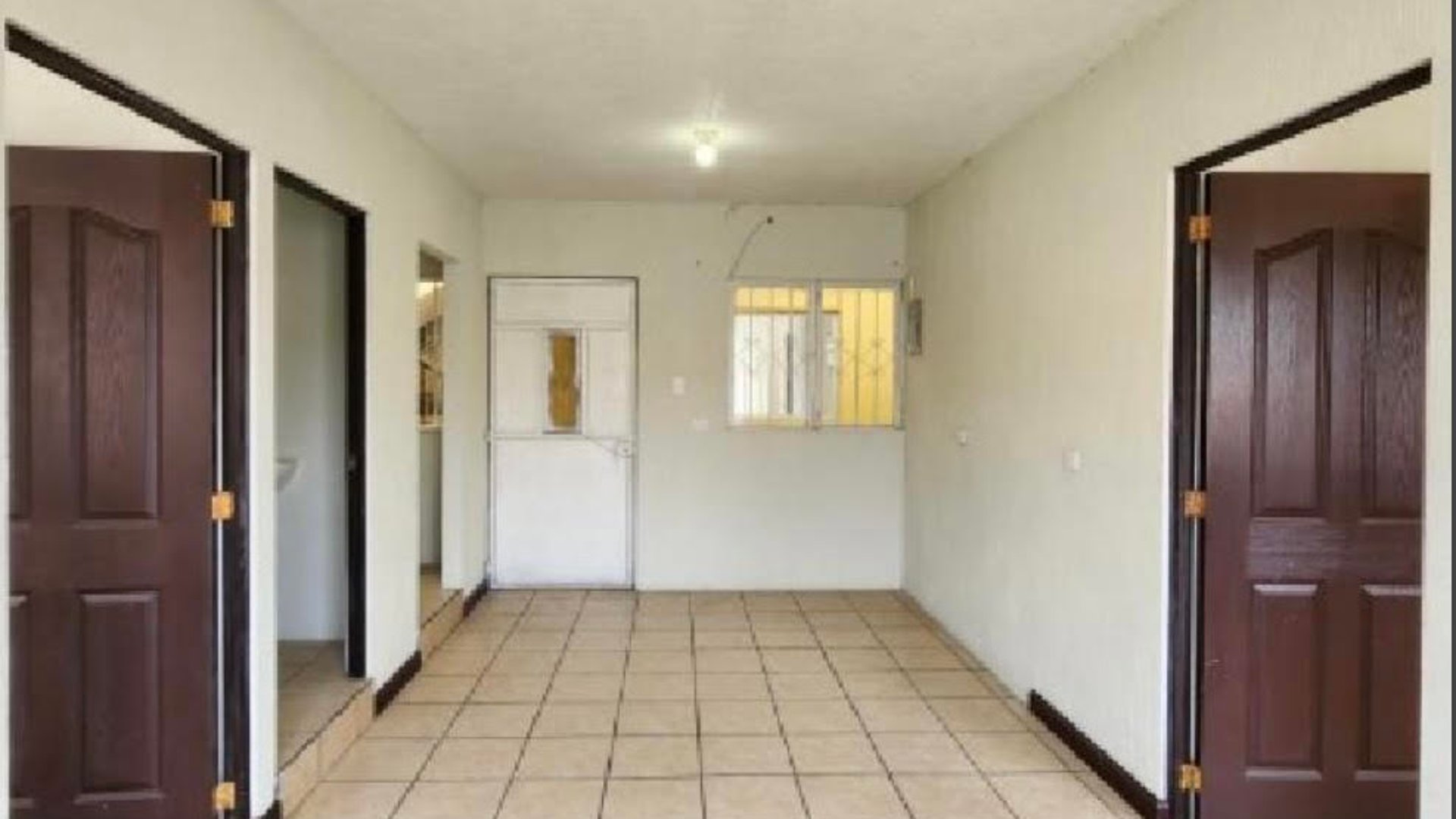 Casa Multifamiliar con 3 Rentas Independientes en zona 3 de Mixco. - Miniatura 6