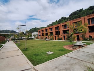 Casa en venta en proyecto residencial en Zona 13 - 2
