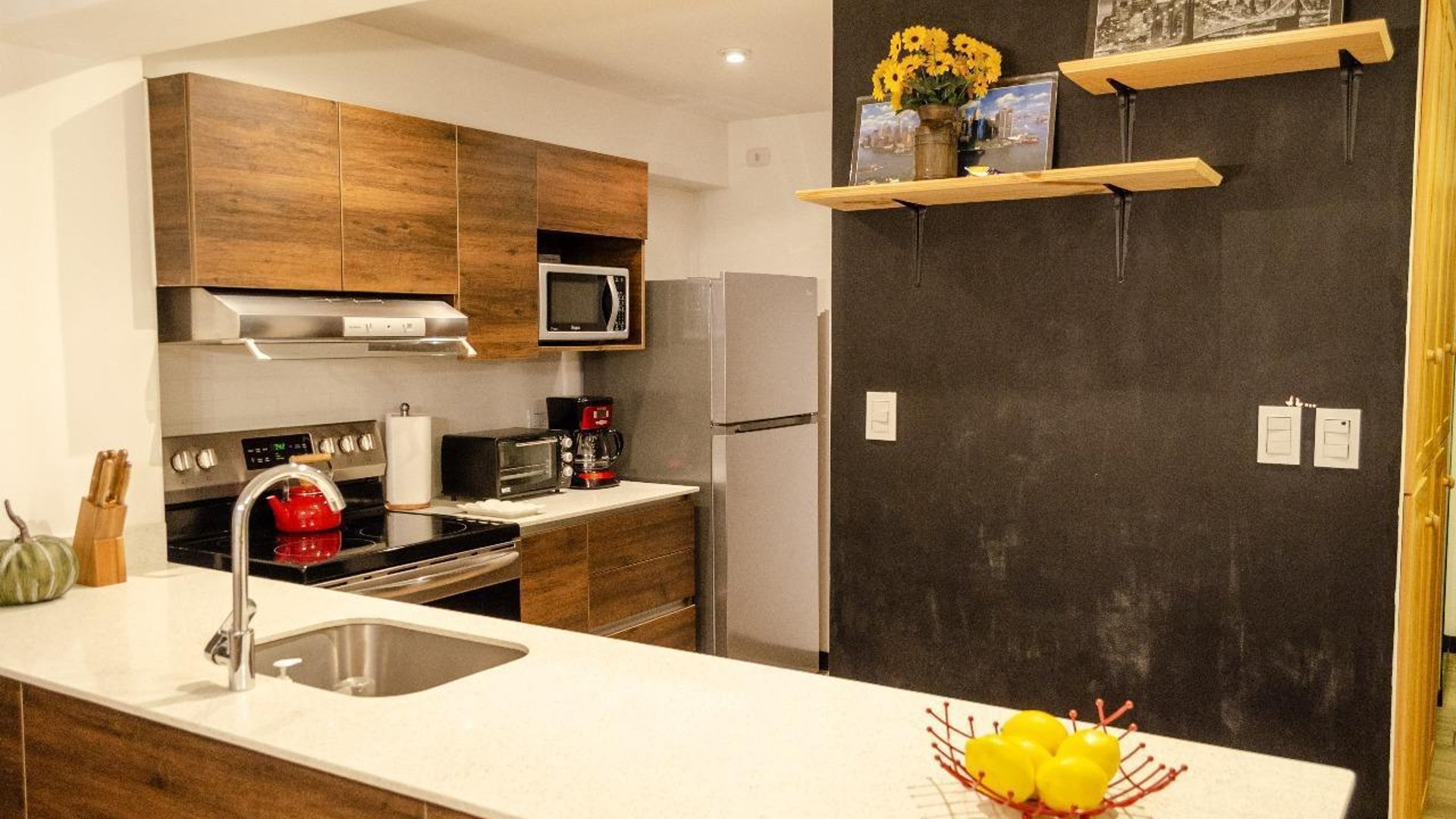 APARTAMENTO EN TORRE PAMPLONA ZONA 12 - Miniatura 3