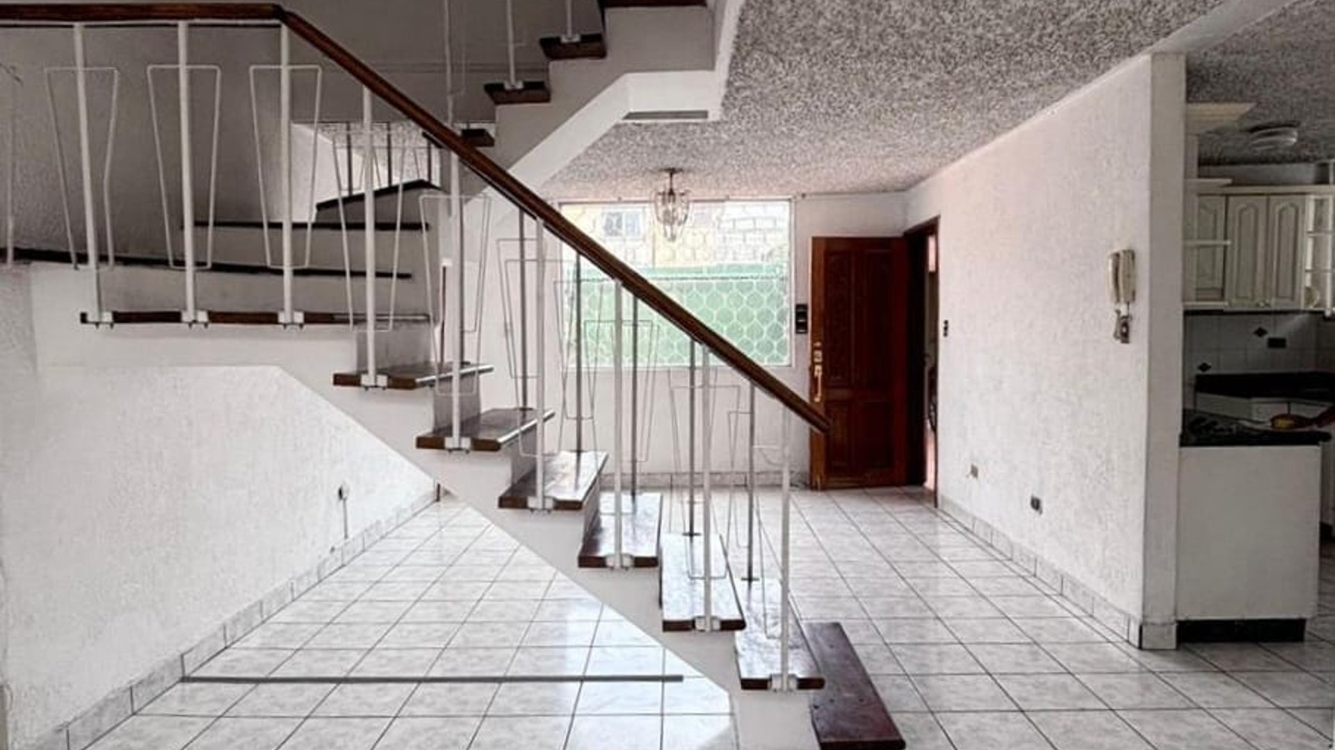 ???? CASA EN ALQUILER PARA OFICINA  | AVENIDA PETAPA | ZONA. 12 - Miniatura 2