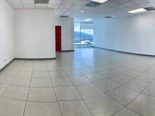 Oficina en alquiler, Edificio Zona Pradera, Zona 10 - 5