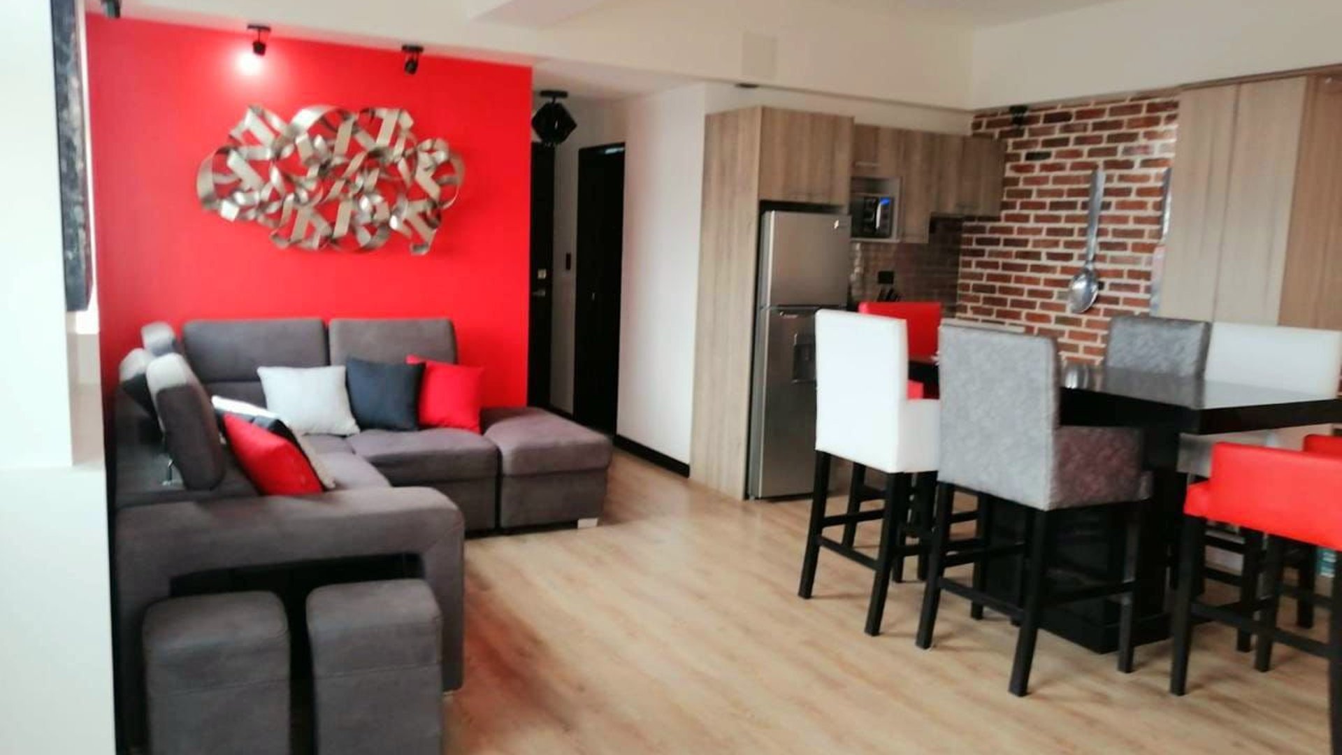 1 Bedroom Apartment for Sale in Zona 1, Guatemala - Parking & Balcony