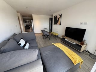 APARTAMENTO AMUEBLADO EN EDIFICIO PARQUE 10 ZONA 10 - 2