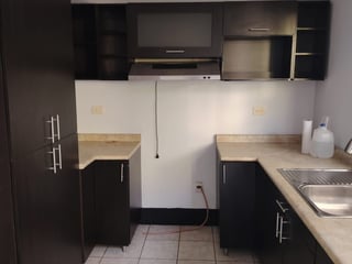Casa en Venta en Condado Catalina, Villa Nueva. - 5