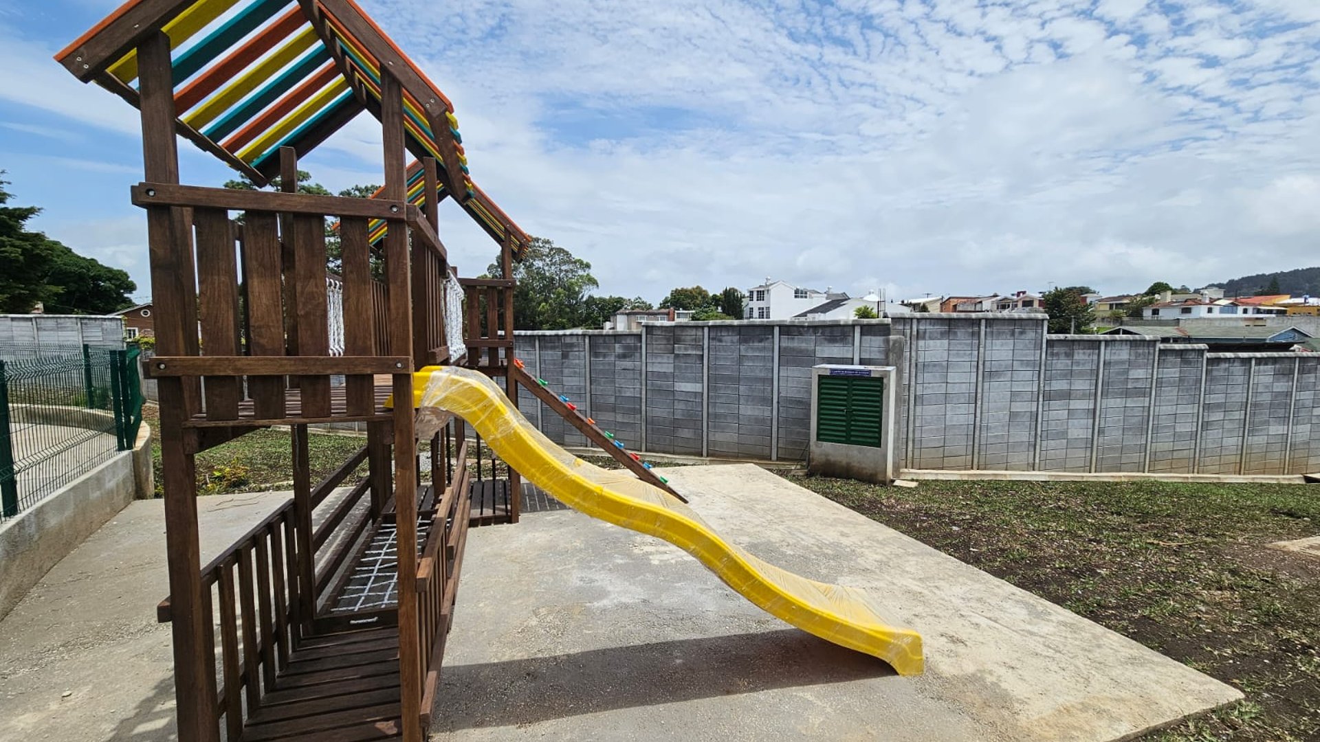 VENTA Casa Nueva dentro de Pinabetes Condominio Eucaliptos - Miniatura 13