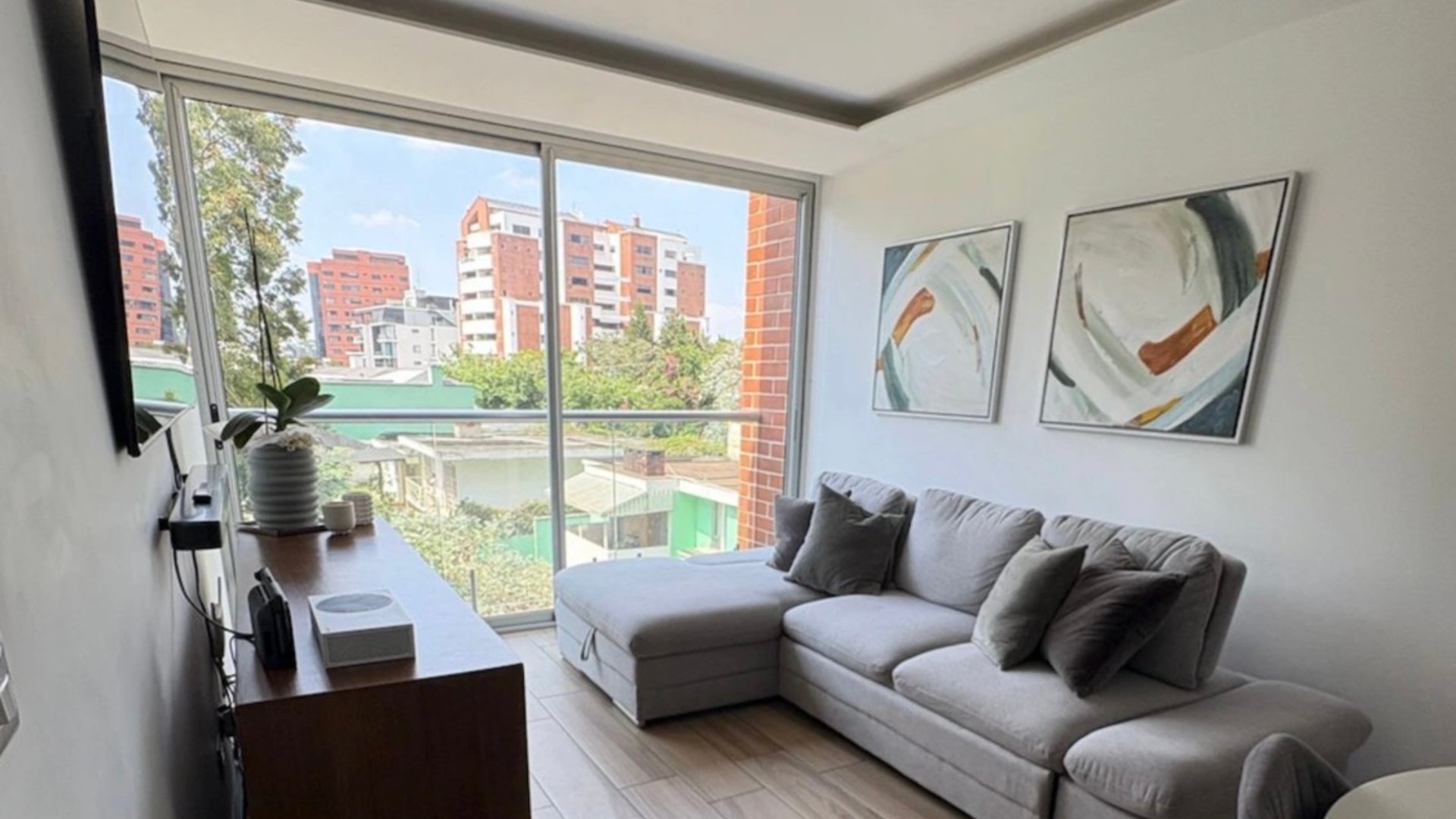 Hermoso apartamento en renta /venta zona 15,vh1 (parque) - Image 1