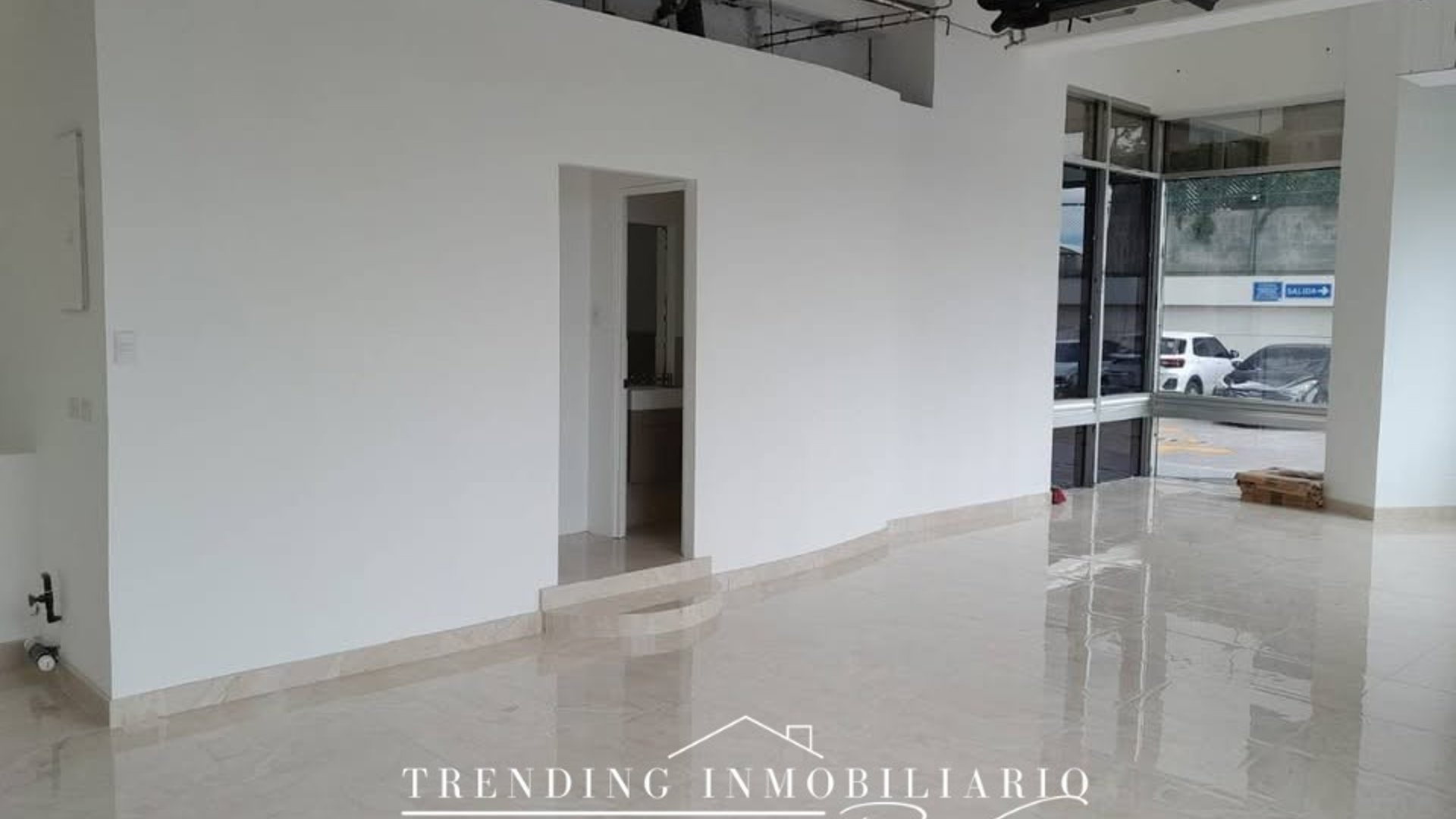 Local en venta Edificio Avante Zona 15, 84.64 m² - Miniatura 6