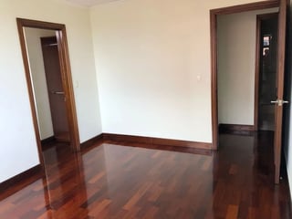 Apartamento en Alquiler Edificio Antiguo Zona 14 - 5
