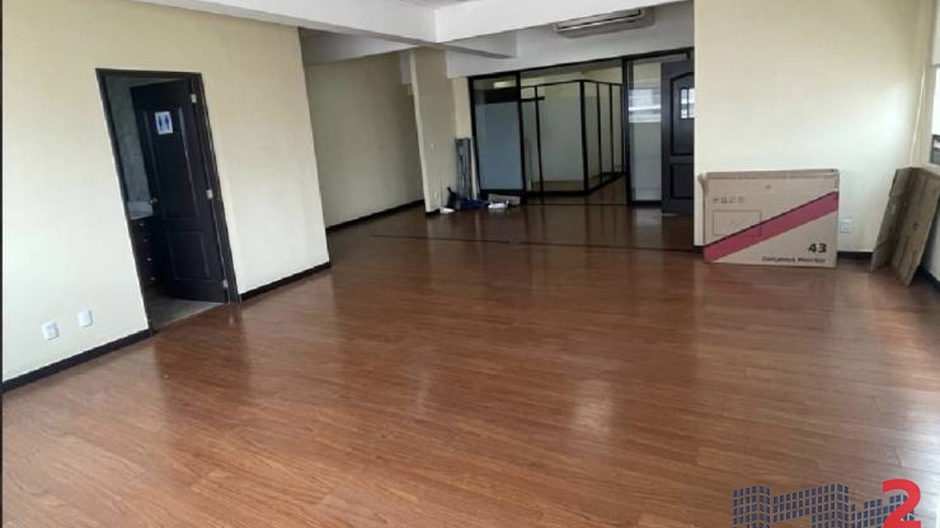 Oficina en Renta, Zona 10 (R10368) - Image 1