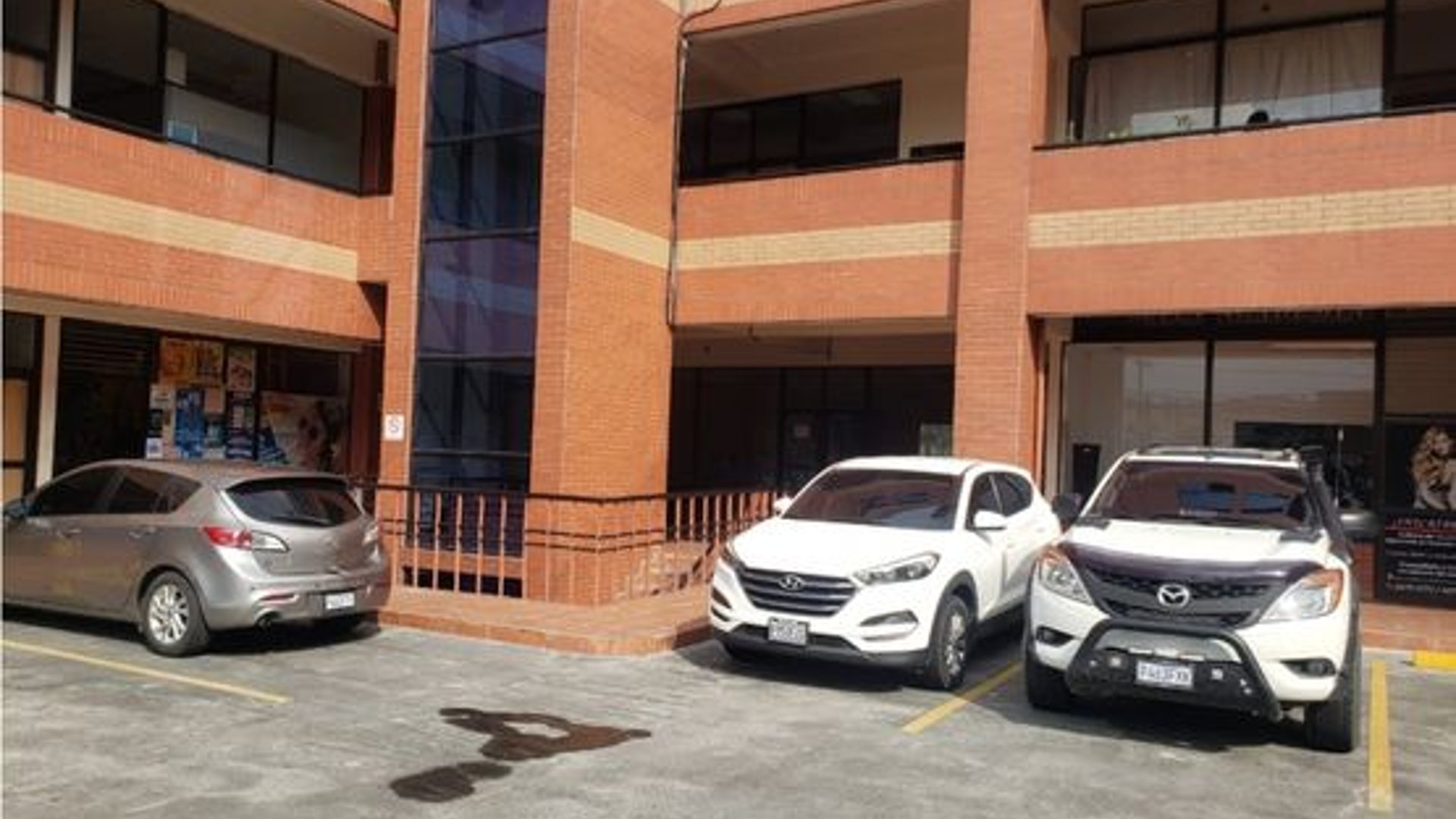 Local en renta en Plaza Grecia Zona 12