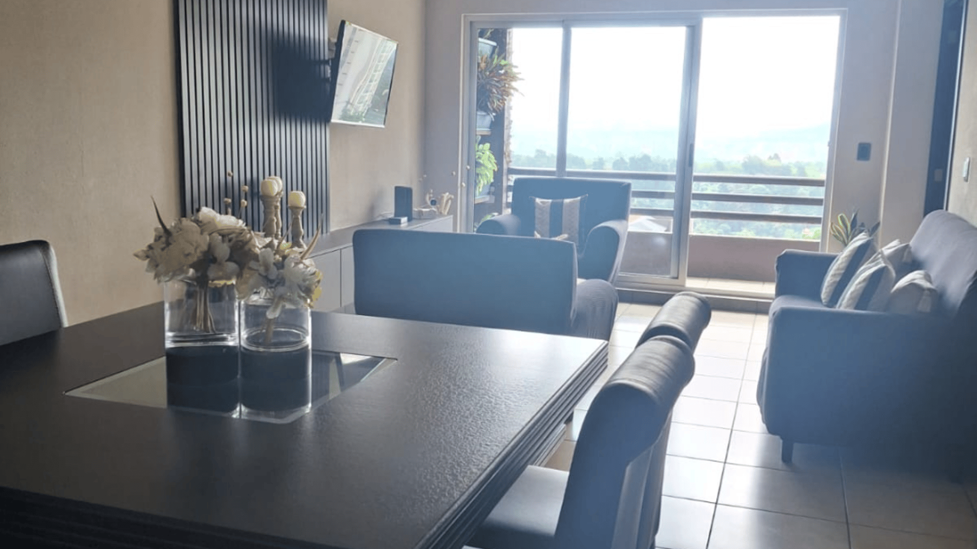 APARTAMENTO EN VENTA ZONA 16 - Image 1