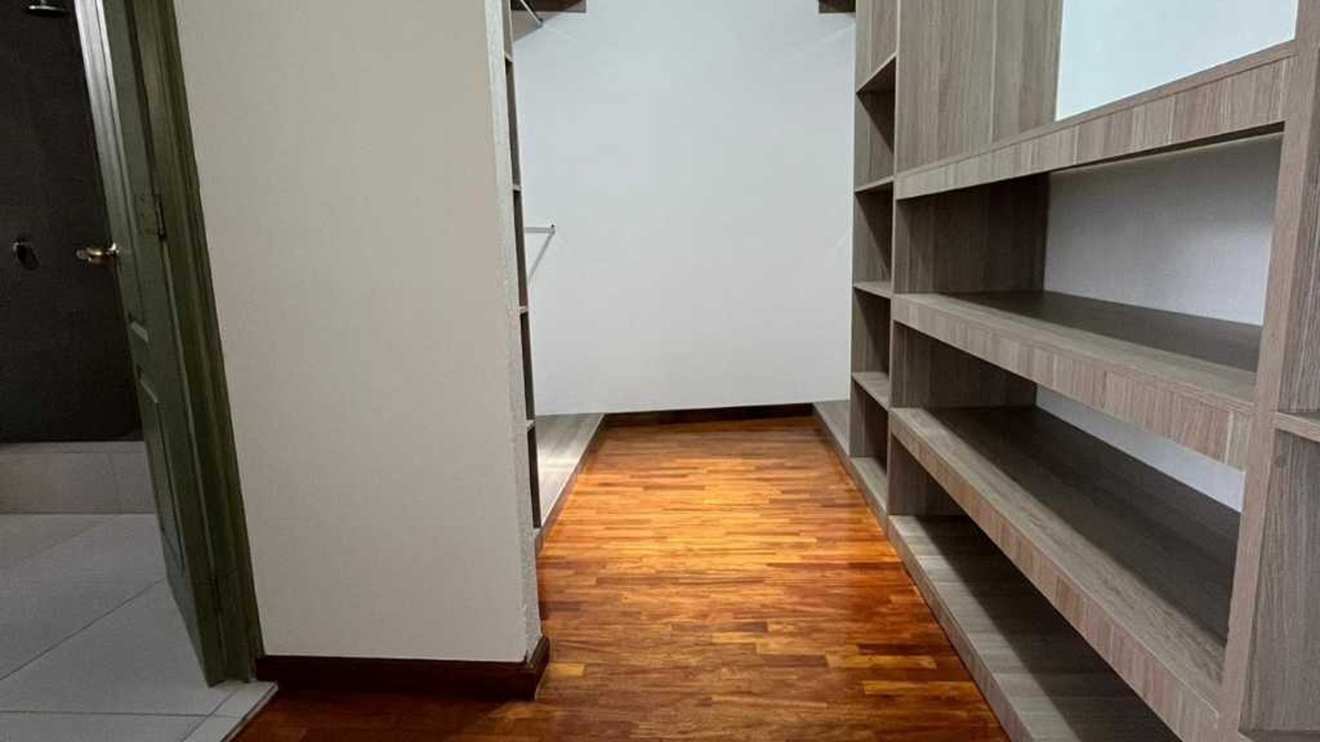 CASA EN RENTA – CONDOMINIO SAN SEBASTIÁN, AVENIDA HINCAPIÉ, ZONA 13 - Miniatura 18