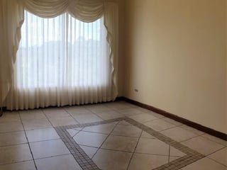 Casa en venta en San Lazaro para inversión Rentada - 5