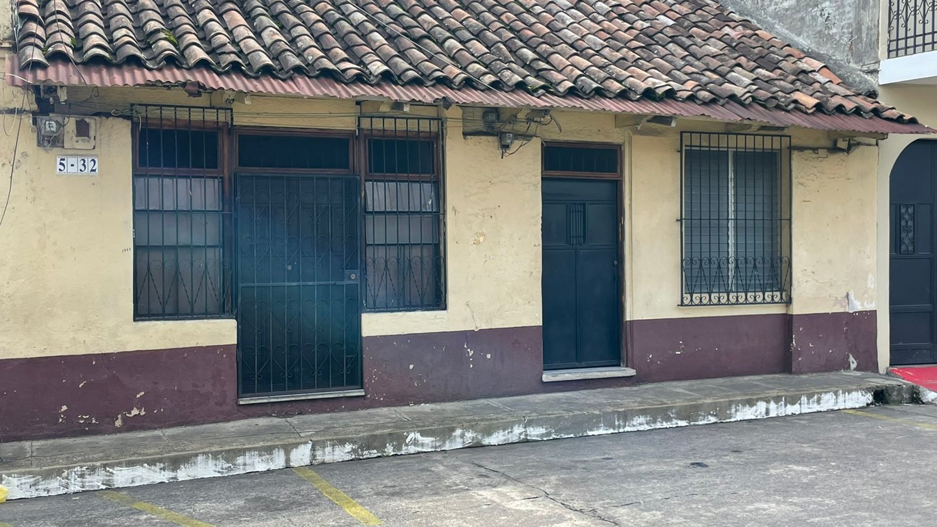 Residencia y local comercial, en venta Retalhuleu