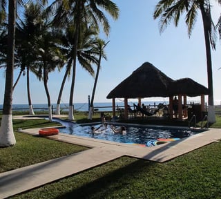 VENTA TERRENO FRENTE A PLAYA USD 25/vr2 MONTERRICO