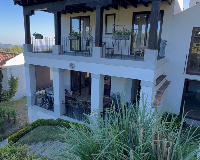 CASA EN VENTA CON PISCINA – LAZOS DE FRAIJANES KM. 20 CAES
