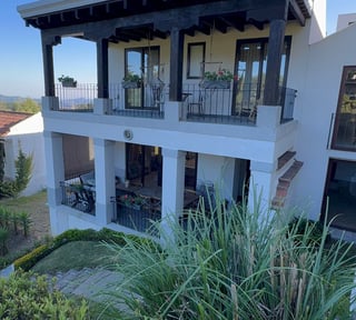 CASA EN VENTA CON PISCINA – LAZOS DE FRAIJANES KM. 20 CAES