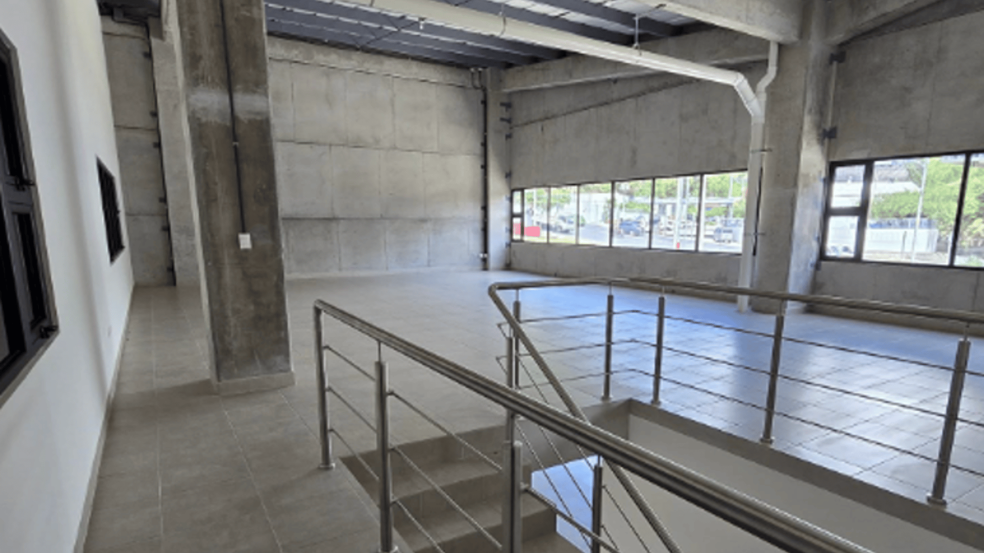 ALQUILER DE AMPLIA BODEGA 484.37MT2 - BOUGANVILLIAS, ZONA 18 - Miniatura 10