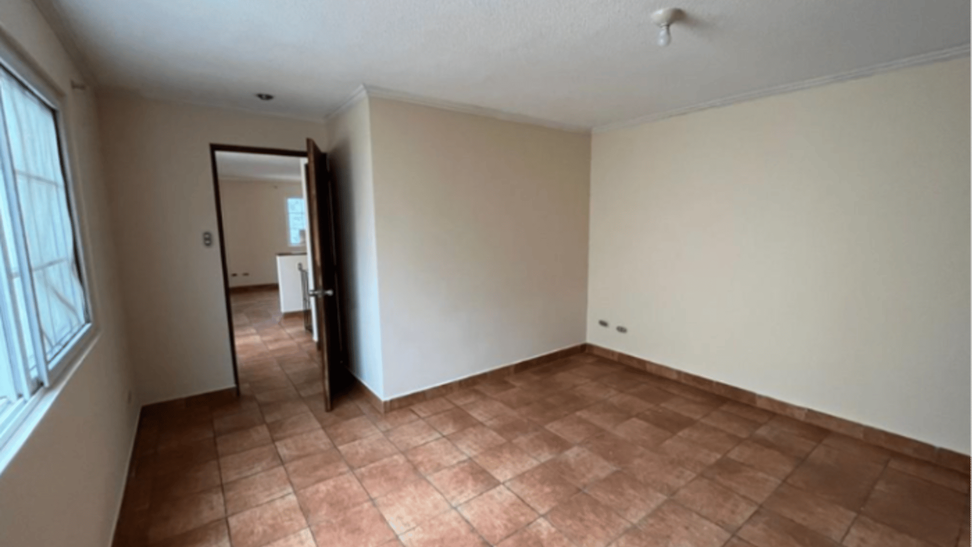 Casa en Venta en Carretera a El Salvador! - Miniatura 9