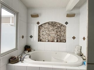 CAÑADAS DE ELGIN/ Casa Amueblada en Venta, zona 13 - Image 30