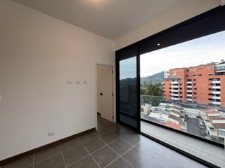 APARTAMENTO DE 3 HABS EN QUINCE ESQUINA ZONA 15 - 4