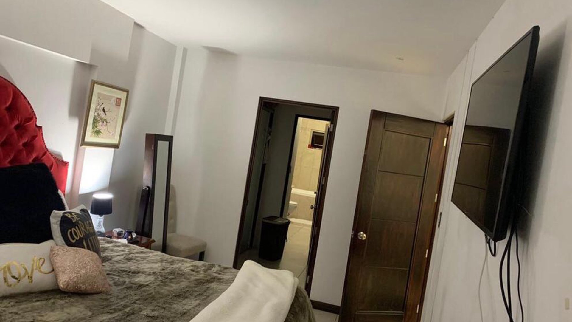 Vendo - Alquilo apartamento en Oakland Zona 10 - Miniatura 6