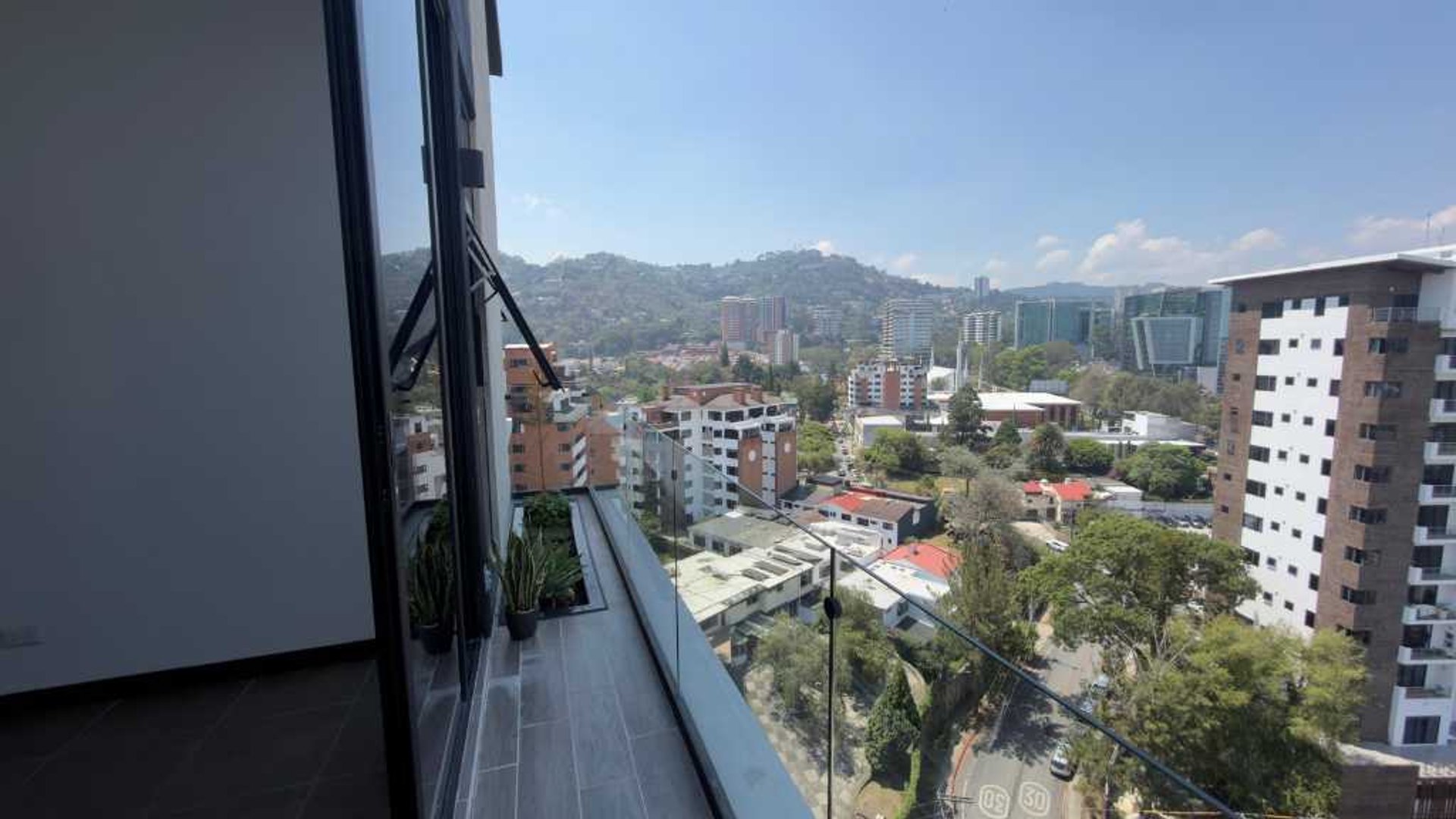 APARTAMENTO EN VENTA – QUINCE ESQUINA, ZONA 15