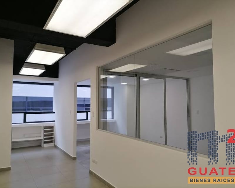 Oficina en Renta, Zona 10 (R8728)