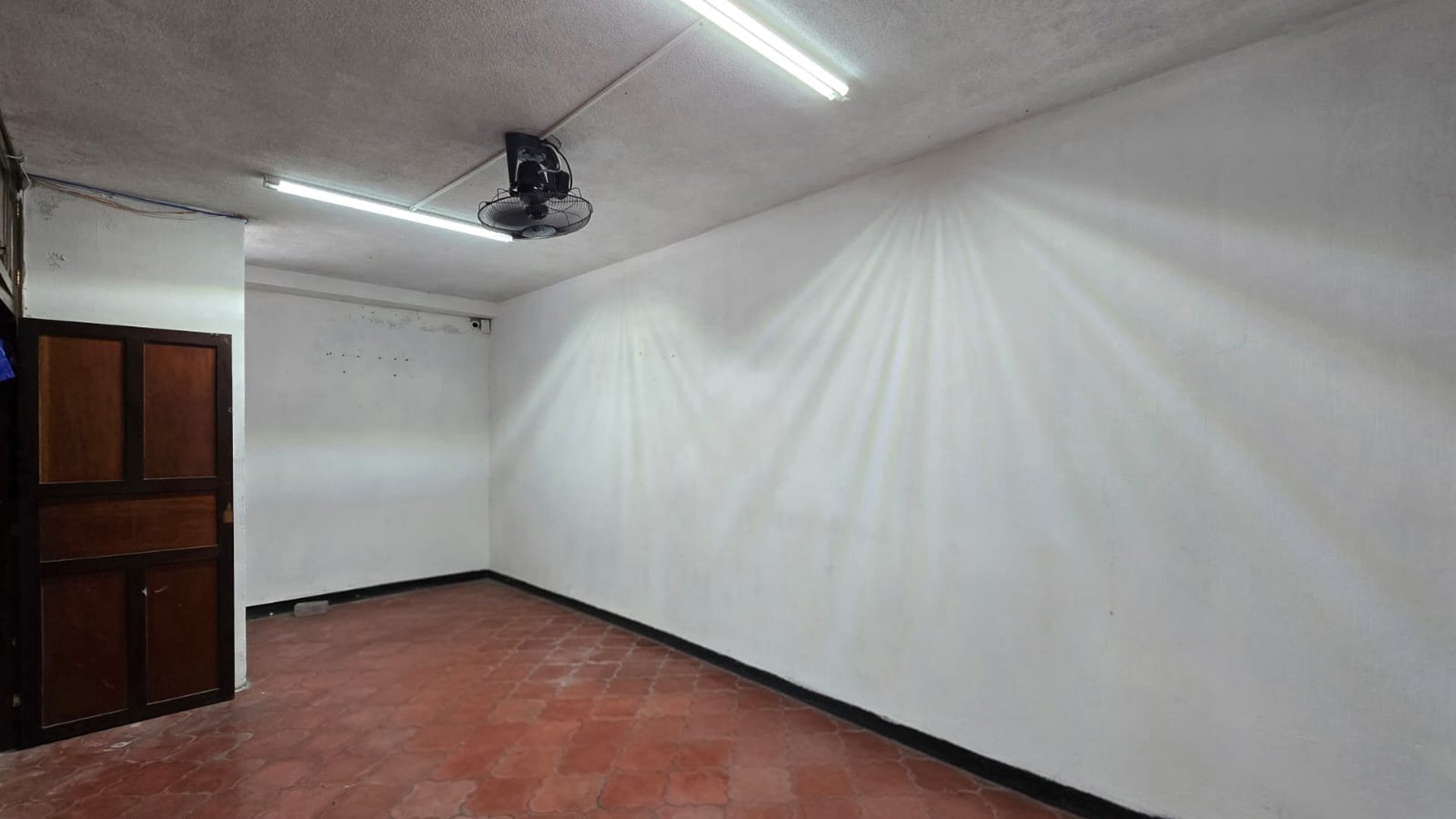 VENTA Bodega Zona 14 - Miniatura 3