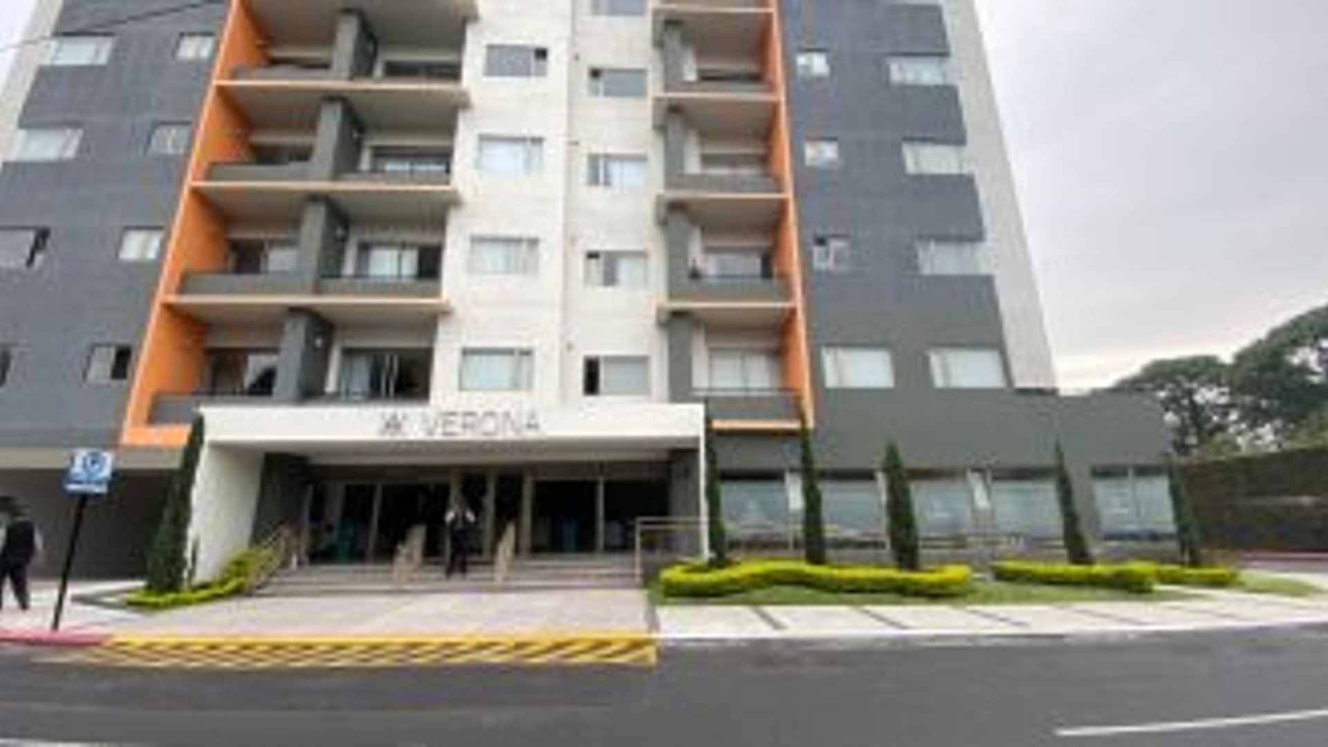???? APARTAMENTO EN RENTA – 2 HAB + AMUEBLADO | EDIFICIO VERONA | Z10 - Image 1