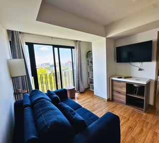 APARTAMENTO AMUEBLADO EN RENTA, EDIFICIO CENDANA ZONA 9 - Miniatura 6