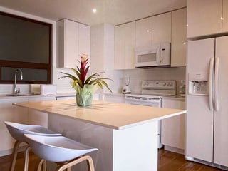 Alquilo Hermoso Apartamento en zona 10 con o sin muebles - 3