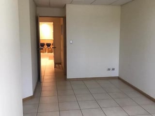 Oficina en Renta para uso de servicios médicos - 2