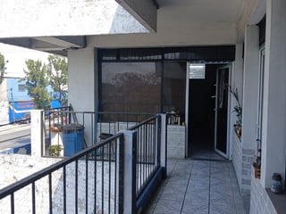 Local Comercial ubicado sobre la  Calzada San Juan Z 7 - 5