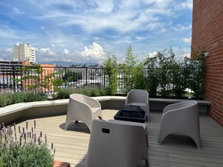 APARTAMENTO EN RENTA EN ZONA 4 - 2
