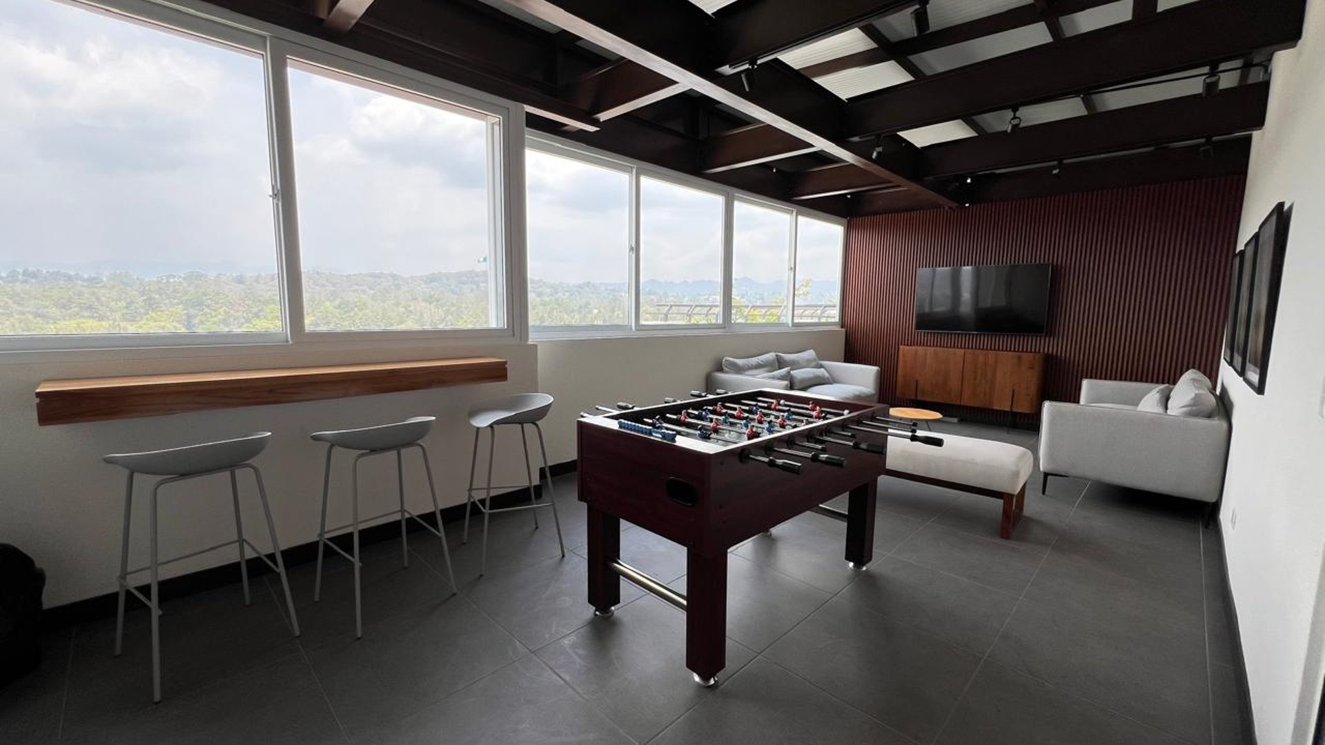 APARTAMENTO EN RENTA EN EDIFICIO UNIDO  ZONA 17 - Miniatura 6