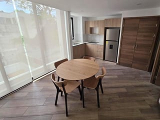 📍 APARTAMENTO EN RENTA – 1 HAB | EDIFICIO PRIVÉ | ZONA 15 - 4