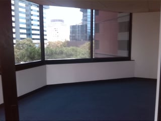 Oficina en renta en Zona 10 - 2