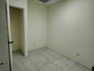 Oficina en ALQUILER en Pradera zona 10 - 5